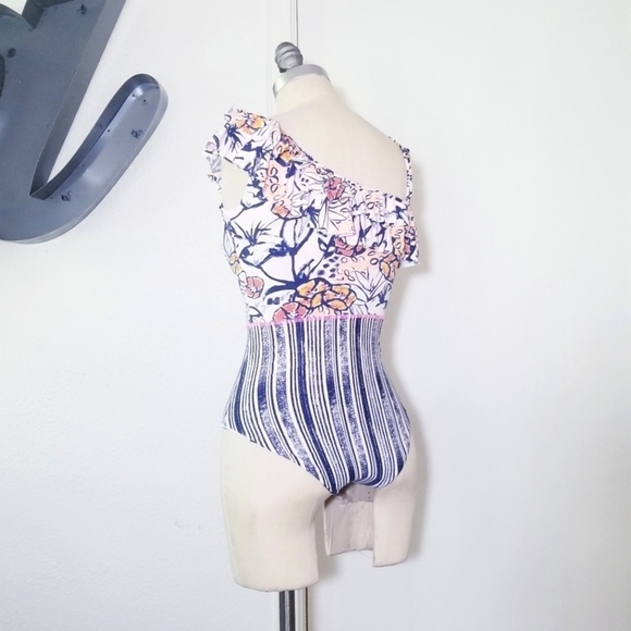 MAAJI Swimwear Ruffled Colorblock One Piece Swimsuit - Picture 7 of 13